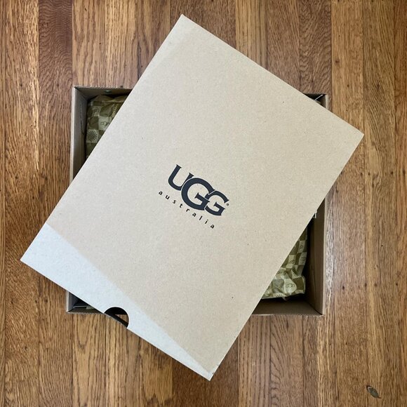 UGG Australia Milo Glitter Black Gunmetal Sneakers Tennis Shoes 1100213 Sz 8.5 - Picture 2 of 10